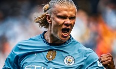 开云体育中国官网-哈兰德完美帽子戏法，狂轰入球成为焦点