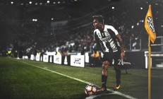 开云体育在线-沙漠之鹰击碎铁幕，2026世界杯，阿联酋的绝杀诗篇与萨卡的王者加冕