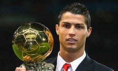 开云体育直播-跨越时空的关键先生，当韩国对阵摩纳哥，帕尔默的传奇时刻如何照亮体育精神