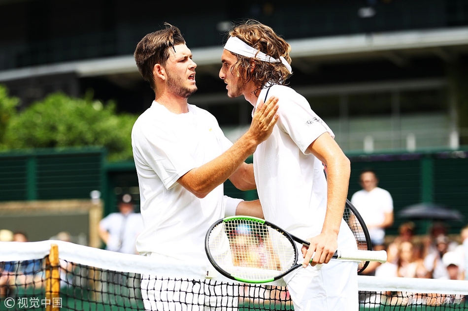 包含年终总决赛鏖战温网，西西帕斯带队取胜的词条